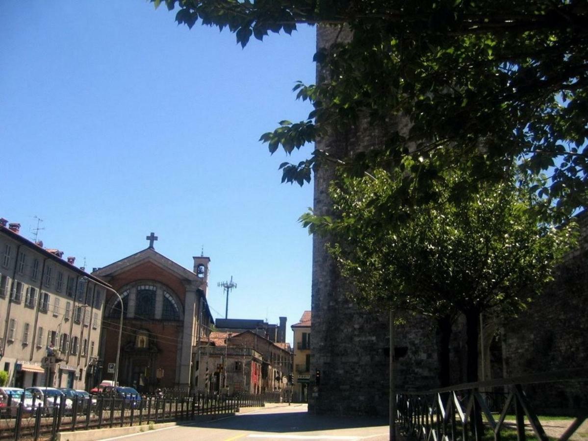 Comokiss Esterno foto